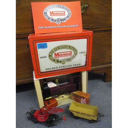 352 - A Mamod Golden Jubilee year steam engine, limited edition, serial no 80, in original box together wi... 