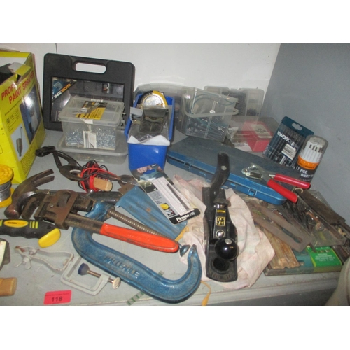 376 - A quantity of various tools to include a boxed heavy duty 400mm tile cutter, a Stanley woodworking p... 