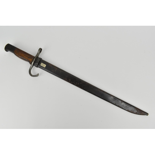 187 - A Japanese WW2 Arisaka type 30 bayonet, with original metal scabbard, with steel hook quillon and mu... 