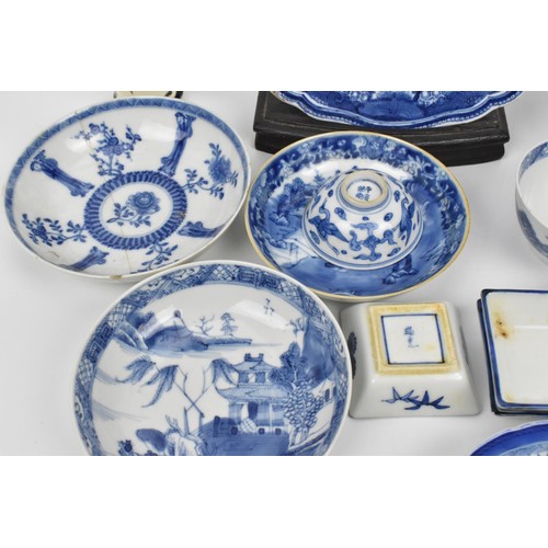 65 - A small collection of Chinese and Japanese porcelain, to include a 19th century blue and white plate... 