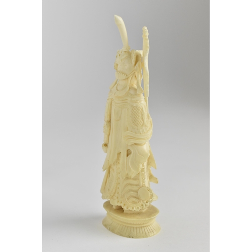 70 - A late 19th/early 20th century Chinese red stained and natural carved ivory chess set, modelled as E... 