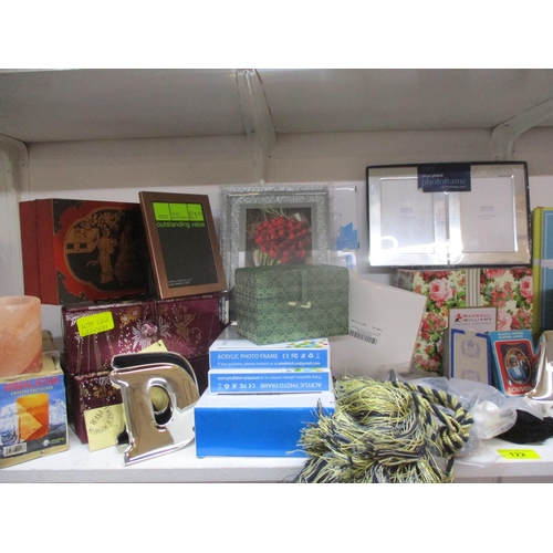 122 - Collectables to include mixed photo frames, Oriental export items, tie backs, an electrical 'NoNo', ... 