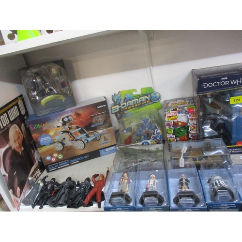 129 - Children's toys to include Star Wars figures, a B-Daman Crossfire Thunder Dracyan figure, Harry Pott... 