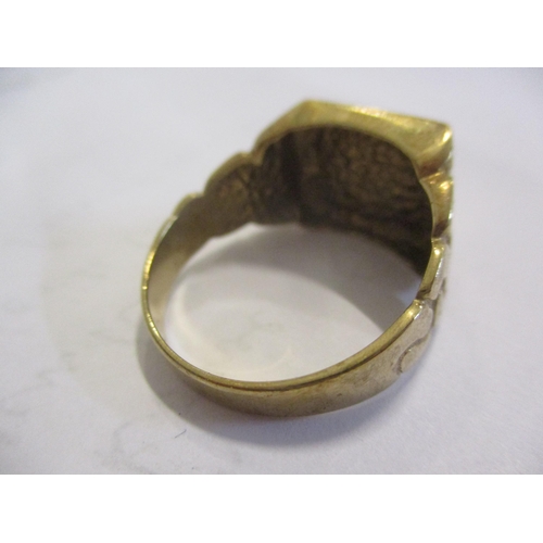 138 - A 9ct gold gents signet ring, 7.7g
Location: CAB