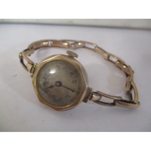 19 - An early 20th century 9ct gold ladies wristwatch on a 9ct gold expanding bracelet 22.6g
Location: CA... 