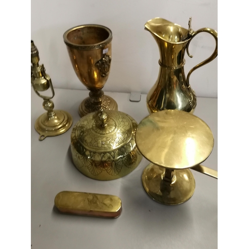 86 - Brassware to include two carriage table lamps, two oil lamp bases, an Art Nouveau ink stand, lidded ... 