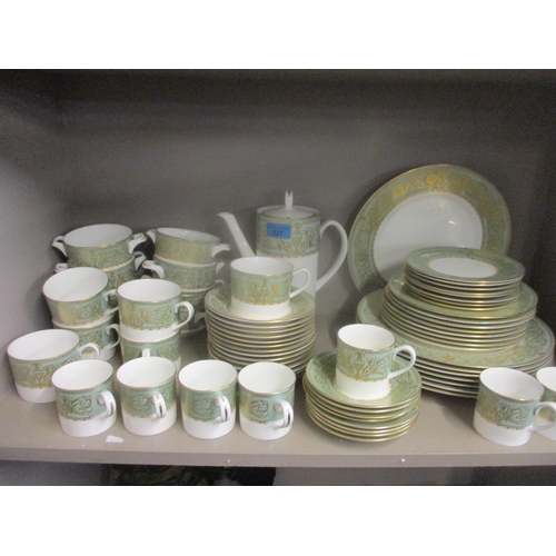A 1966 Royal Worcester Balmoral part dinner, coffee and tea