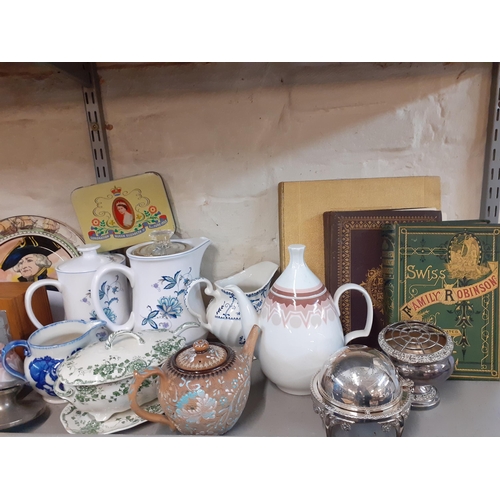 85 - A mixed lot comprising early to mid 20th century mantel clocks and mixed china
Location: LWF