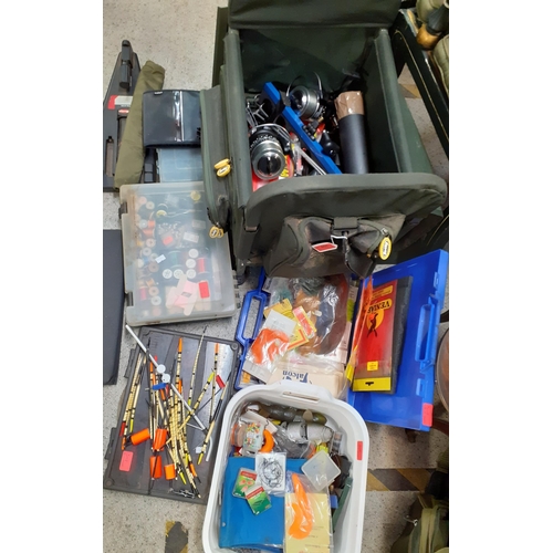 308 - A selection of fly tying materials, floats, a rod rest, and Rovex reels and plugs etc
Location: G