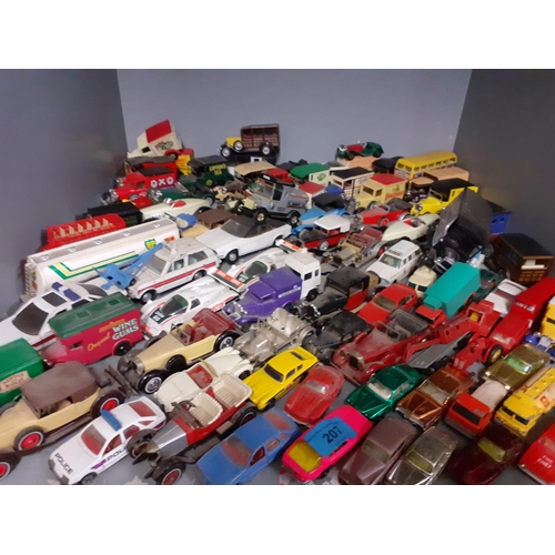 207 - A quantity of 1960's - 1990's collectors diecast vehicles to include Husky models, a Corgi Rocket Je... 
