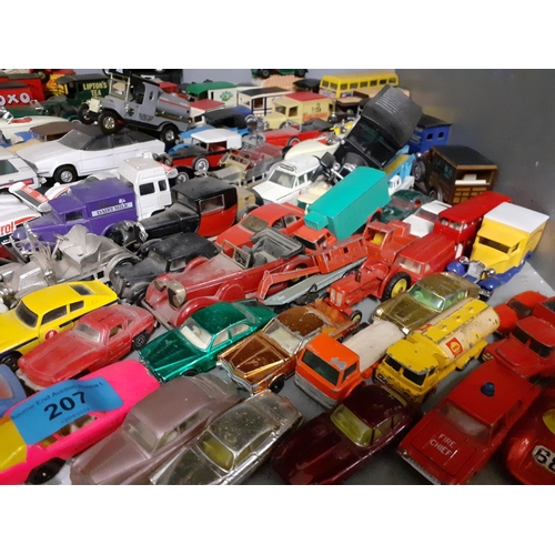 207 - A quantity of 1960's - 1990's collectors diecast vehicles to include Husky models, a Corgi Rocket Je... 