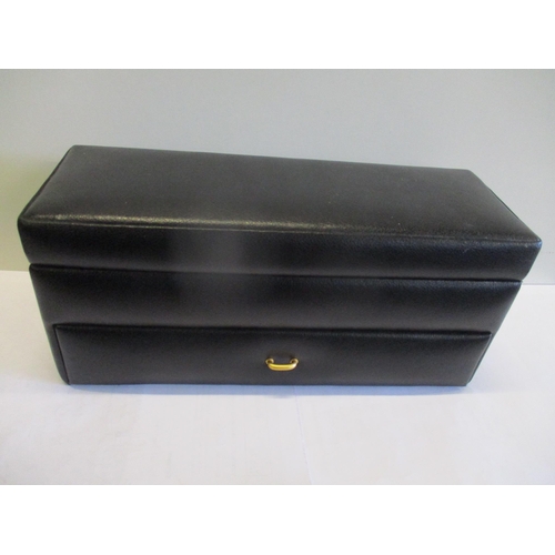 228 - Mixed watches to include a Timex, Sekonda and others, together with a watch box
Location: RWB