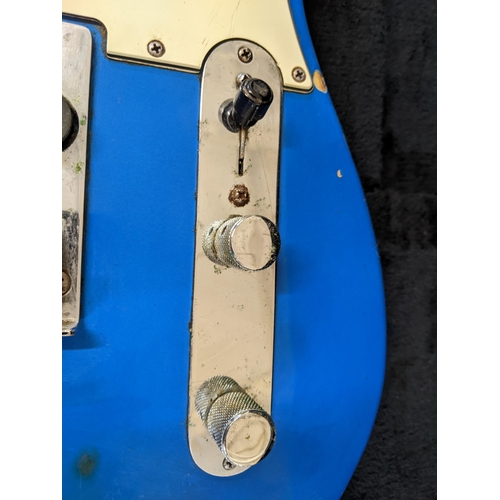 100 - A 1990s Fender Telecaster Lake Placid blue metallic guitar made in USA serial number 503177
Location... 
