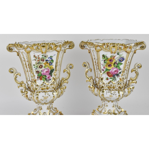 208 - A pair of 19th century Chamberlain's Worcester Rococo vases, circa 1840, of flared hexagonal shape w... 