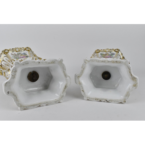 208 - A pair of 19th century Chamberlain's Worcester Rococo vases, circa 1840, of flared hexagonal shape w... 