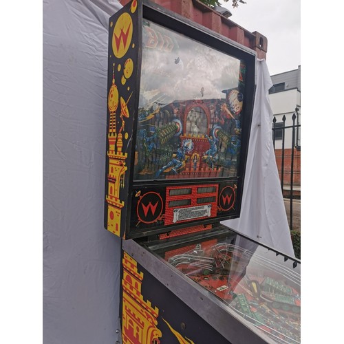 98A - A 1980s retro pinball arcade machine: 'Big Guns' by Williams, model 557, with tall illuminated backb... 