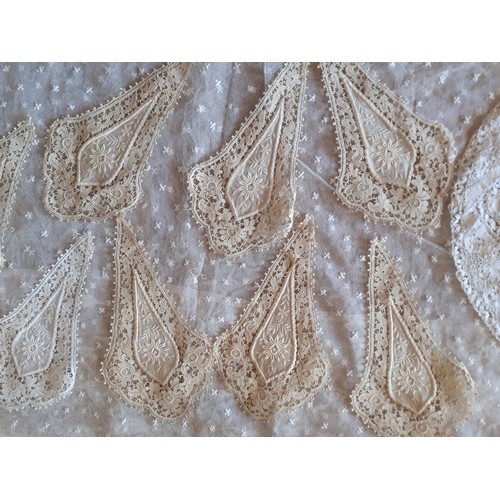 94 - Vintage lace insertions, trimmings and collars to include 2 cream Irish crotchet lace collars with c... 