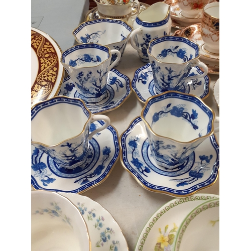 136 - A Coalport Indian Tree Blue part coffee set, together with a Royal Worcester cake plate, boxed, and ... 