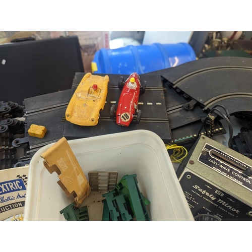 172 - A quantity of mixed vintage Tri-ang, Scalextric items to include vehicles A/F, track and accessories... 