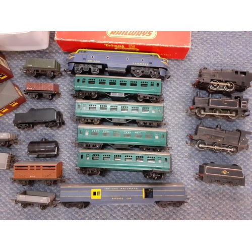 234 - Triang model railway accessories, carriages and engines. Location:RAM