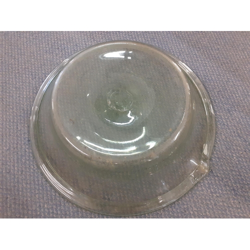 427 - A Nailsea Crown glass dairy bowl, 17 1/2 diameter
Location: RAM