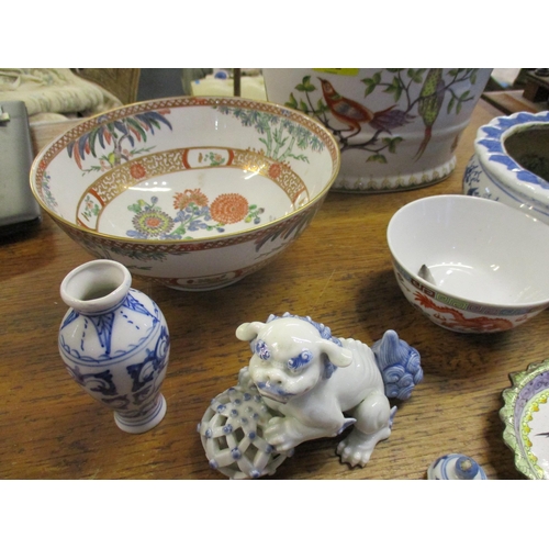 182 - A group of modern Chinese ceramics, a Samon bowl, Chinese Canton enamelled pin dish, and an Oriental... 