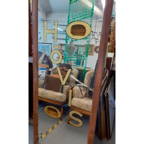 333 - A large Hovis advertising mirror in oak frame, 173cm h x 64cm w
Condition: some internal cracks
Loca... 