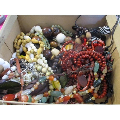 270 - A quantity of costume jewellery to include a silver bracelet, various beaded necklaces, Malecite nec... 