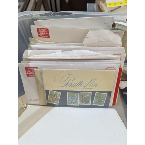 383 - A collection of First Day covers and other mint stamps, some loose, most in original packaging
Locat... 