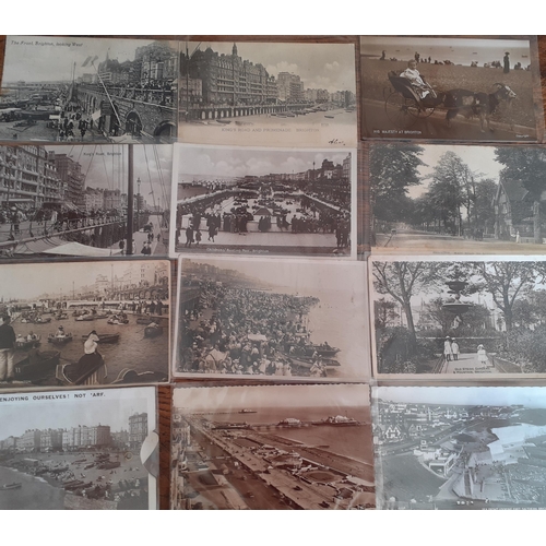 14 - A quantity of early to late 20th century postcards to include Brighton, Brean Sands and Bramber, all... 