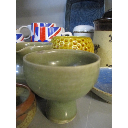 268 - Ceramics to include a John Maltby Madrigal stoneware pot and cover, Harry and May Davis Crown studio... 