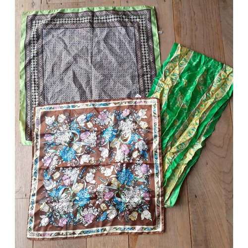 39 - A quantity of vintage fashion scarves to include chiffon, satin and silk examples together with a sm... 