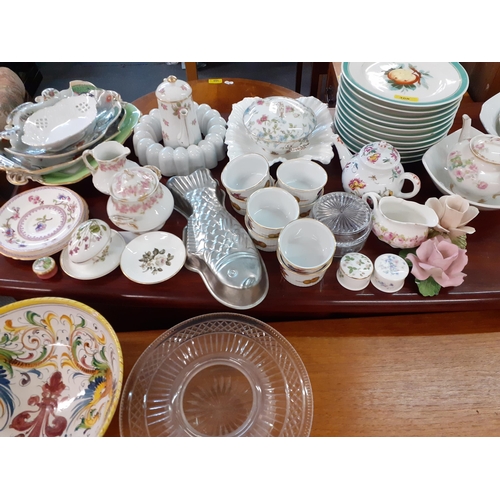 368 - Mixed 20th century ceramics and ornaments to include Royal Worcester Evesham ramekins, early 20th ce... 