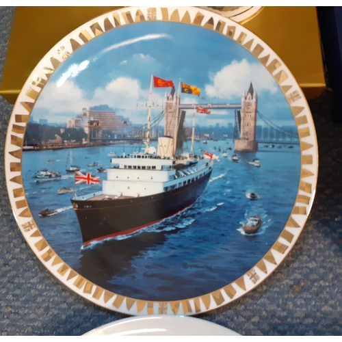 412 - Collectors plates to include Concorde Dream Fleet by Davenport and Spode and china mugs
Location: BR