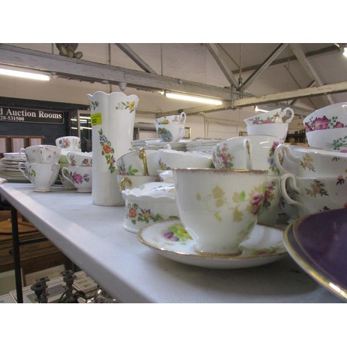 282 - A large selection of tea wares to include Rostyn China, Duchers, Queen Anne, Royal Vale, Sutherland ... 