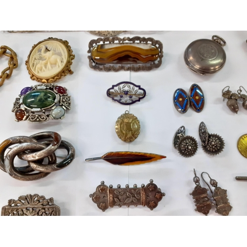 72 - A quantity of Victorian and later costume jewellery and hat pins to include a micro-mosaic pendant o... 