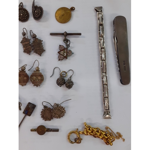 72 - A quantity of Victorian and later costume jewellery and hat pins to include a micro-mosaic pendant o... 