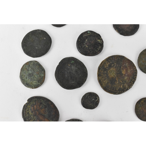 107 - Ancient Coinage - a group of mixed Western ancient coins to include bronze Roman Dupondius/Quadrons/... 