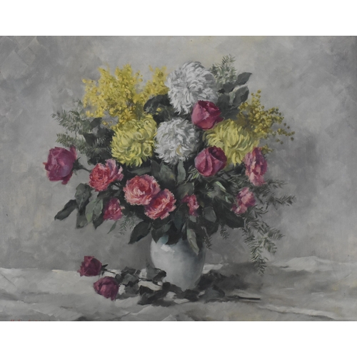 178 - Max Pistorius (1894-1960) Austrian
Still life, depicting a bouquet of roses and chrysanthemums in a ... 