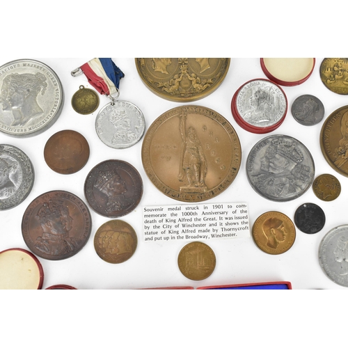 115 - A collection of Royal related commemorative medals to include a large bronze 1897 Victorian Diamond ... 