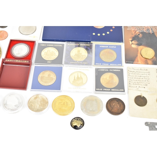 117 - A collection of commemorative coins to include 1814 Tsar Alexander of Russia coin to commemorate the... 