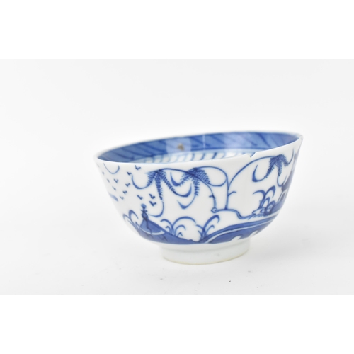 79 - Two Chinese porcelain bowls, to include an 18th century export bowl with painted floral sprays and b... 