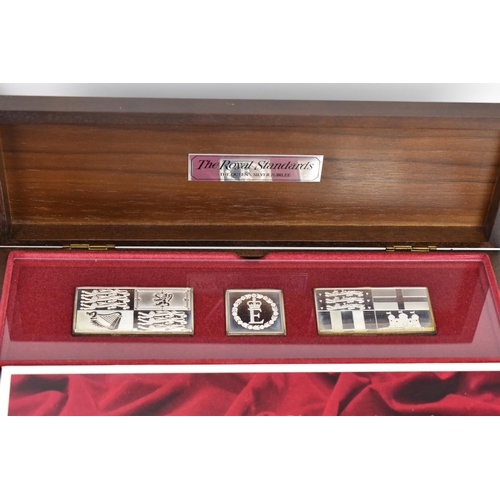 93 - Queen Elizabeth II (1952-2022) Silver Jubilee cased Royal Stardards silver ingots, together with a c... 