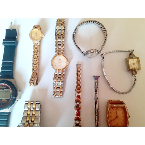 43 - A quantity of vintage watches to include a gents Citizen, a ladies gold tone Pulsar, an Art Deco lad... 