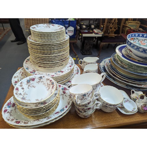 455 - A mixed lot of household ceramics and ornaments to include a Minton Ancestral bone china part dinner... 