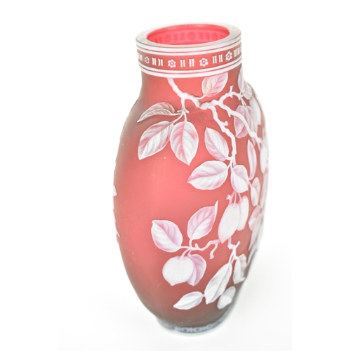 25 - A late 19th century Thomas Webb & Sons cameo glass vase, circa 1880-90, Stourbridge, the red frosted... 