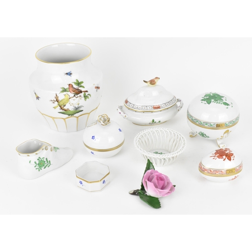 116 - A collection of Herend porcelain, to include a vase in the 'Rosthchild bird' pattern, a lidded pot i... 