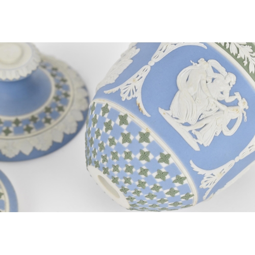 80 - A Wedgwood Masterpiece series tri-color diceware Athena urn, in sage, blue and white jasperware, the... 