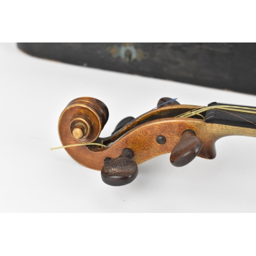 173 - A late 19th century English violin by Dearlove, Leeds, 1884, with one piece back, 4/4 size, with mak... 