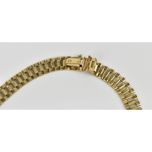 183 - An Italian 9ct yellow gold necklace and matching bracelet, with articulated flat brick links, with b... 